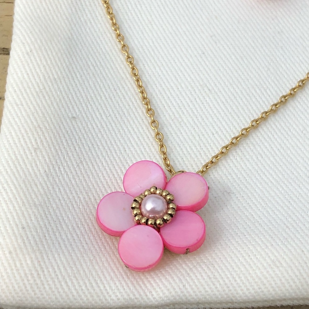 Kate Spade Small Floral Pendant/Necklace